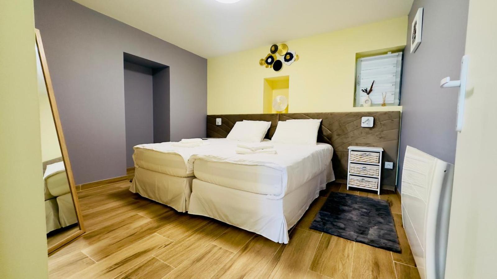 Appartement Cosy A Réminiac Extérieur photo